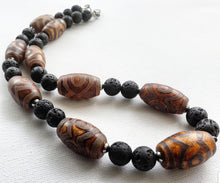 Load image into Gallery viewer, Tribal Barrel Necklace